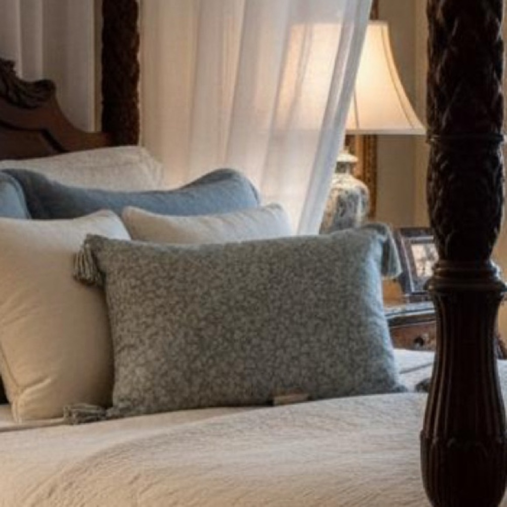 Williamsburg Blue Lumbar Accent Pillow 18”x13”